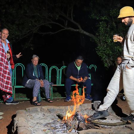Rhino Tourist Camp Otel Ololaimutiek Dış mekan fotoğraf