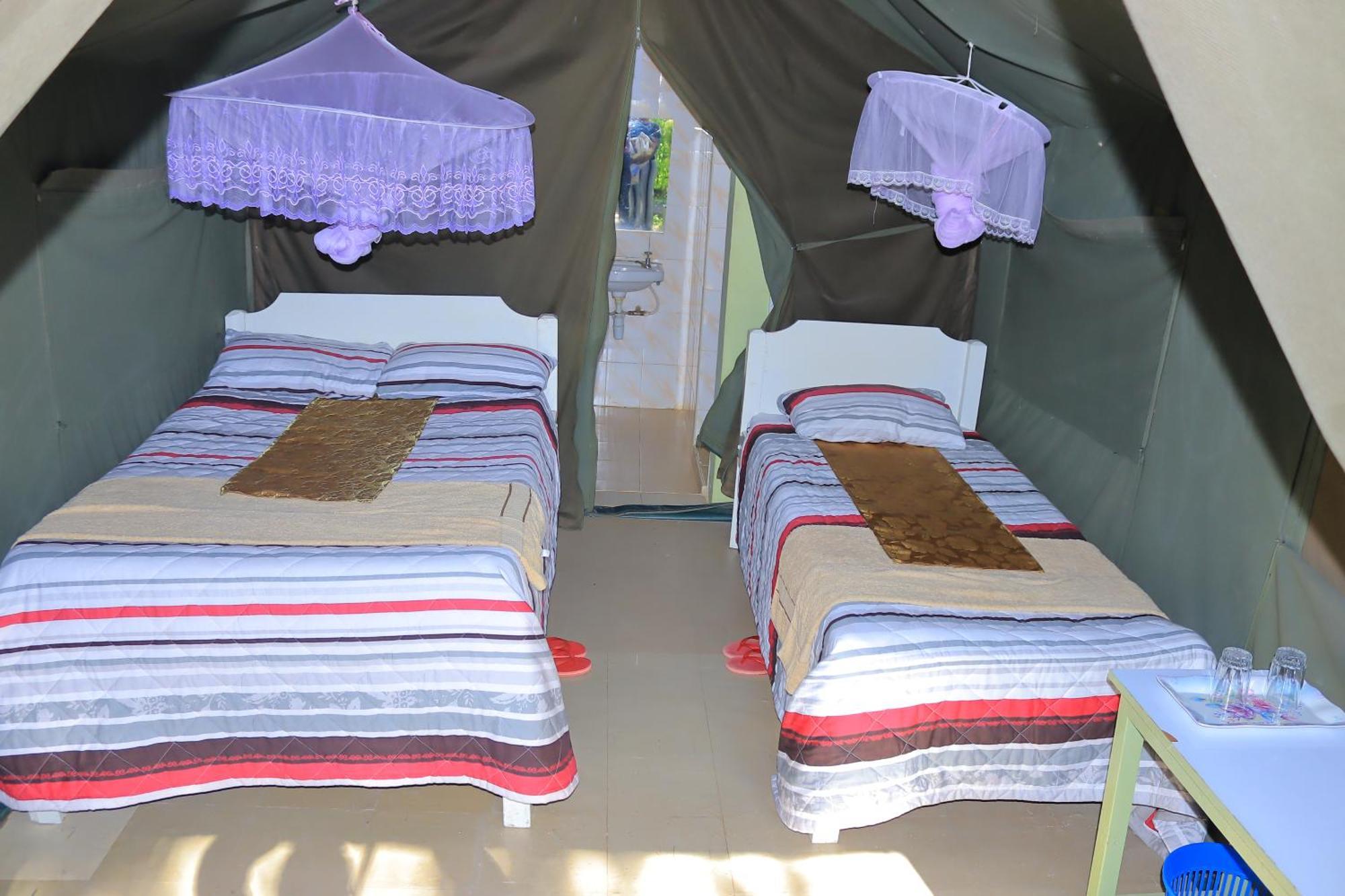 Rhino Tourist Camp Otel Ololaimutiek Dış mekan fotoğraf